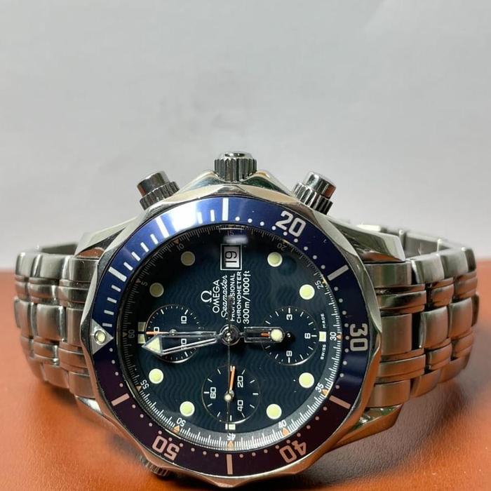 OMEGA SEMASTER JAMES BOND