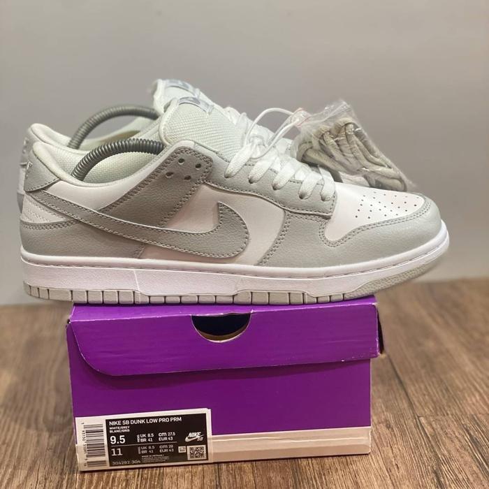 Sepatu Sneakers Nike Sb Dunk Low White Silver/Pro Grey Casual Pria