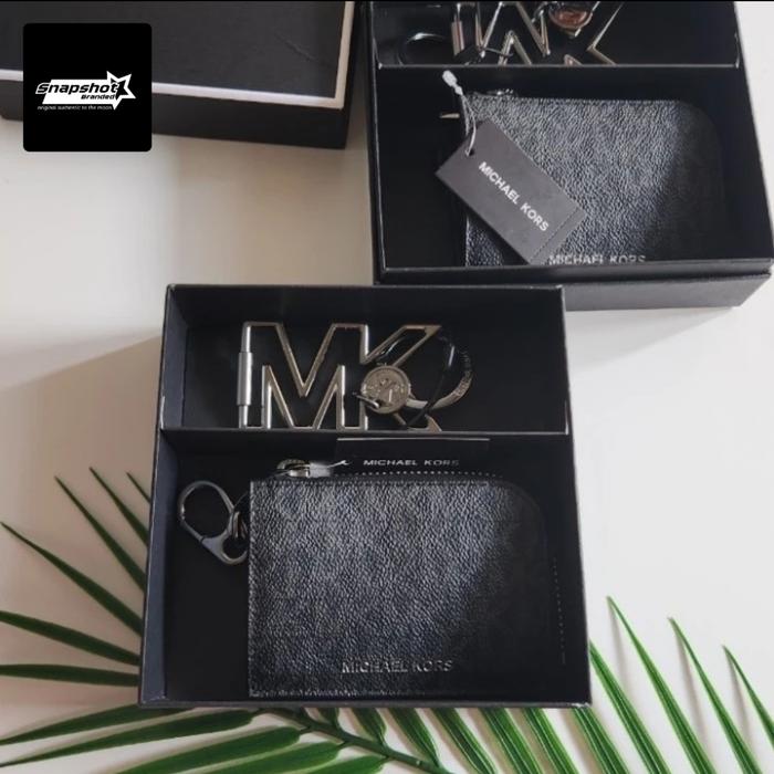 MK Wallet Zip Card Case + Key Charm (SIGN BLACK)