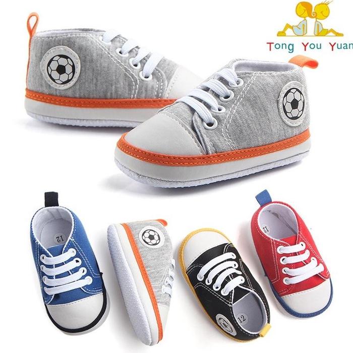 Borong Sepatu Bayi Sneakers Prewalker Baby Shoes Motif Bola Anti Slip