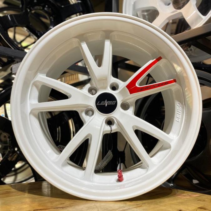 Velg Mobil Lenso 95V R18 untuk HRV CRV Innova Xpander
