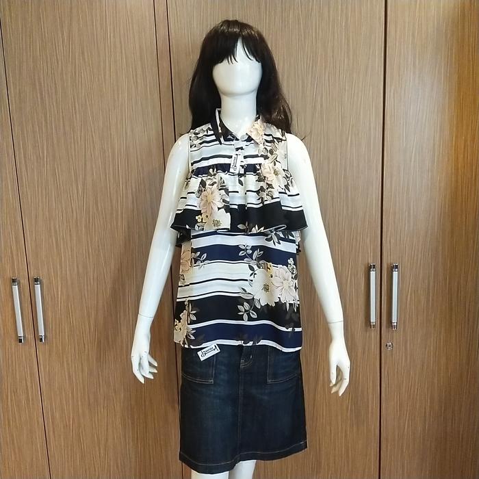 blouse bunga GUESS original second branded M crop top