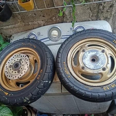 Velg pelek Kymco kimco set mocin motor custom honda monkey dll original kelengkapannya sesuai difoto