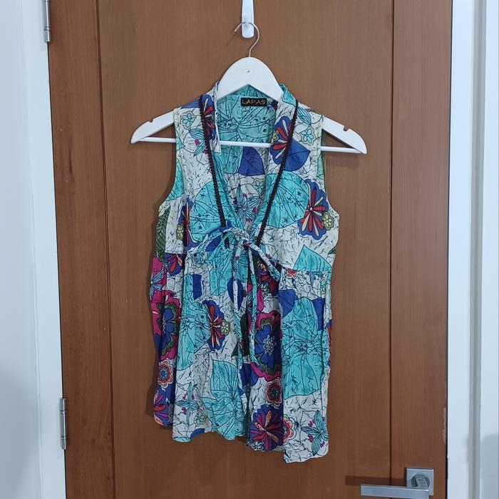 Preloved Baju Import Bangkok Tanpa Lengan Bunga Biru Blue Putih White Ungu Purple Pink Cantik Murah 