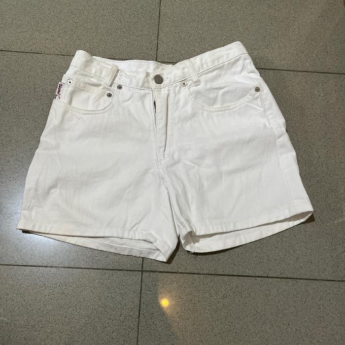 Celana pendek jeans merk GUESS (preloved) original