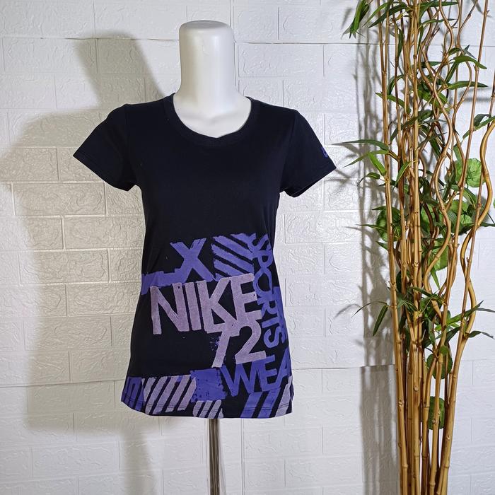KAOS CEWEK NIKE SPORTSWEAR ORIGINAL, SIZE S (SECOND BRANDED) HITAM, TS0466