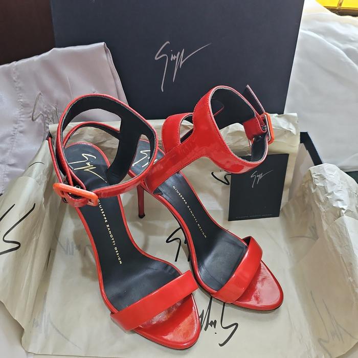 Red heels Giuseppe Zanotti Coline
