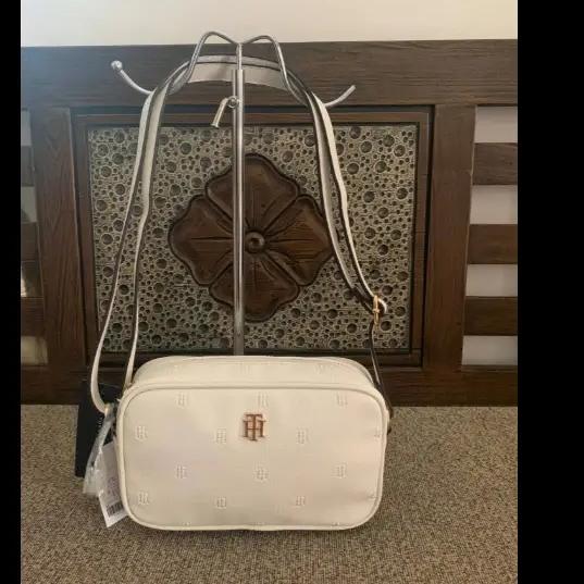 Tas Selempang Tommy Hilfiger White Original