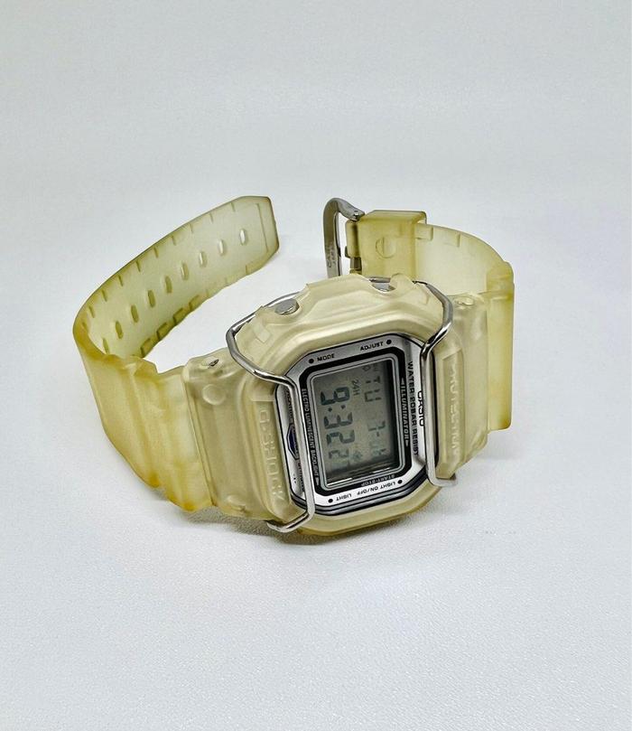 G-SHOCK DW-5000LV Rare Watch Release 2001 Authentic not seiko orient fossil daniel wellington