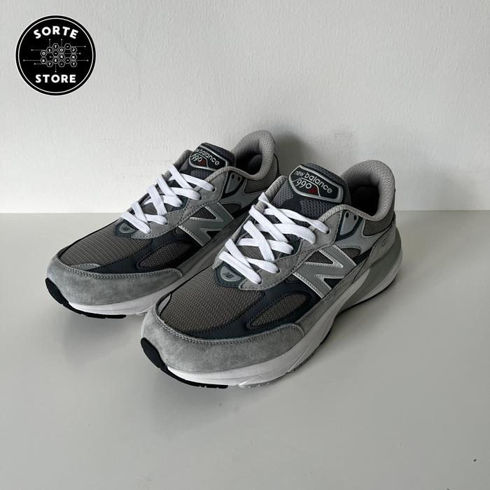 SEPATU PRIA NB 990v6 MiUSA GREY CASTLE ROCK art M990GL6