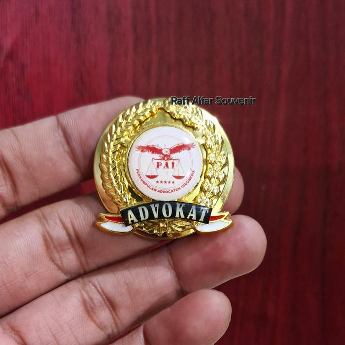 PIN ADVOKAT PAI MAGNET - PIN PAI ADVOKAT