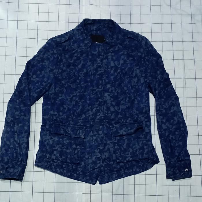 Jaket jeans wanita ugiz motif camo navy