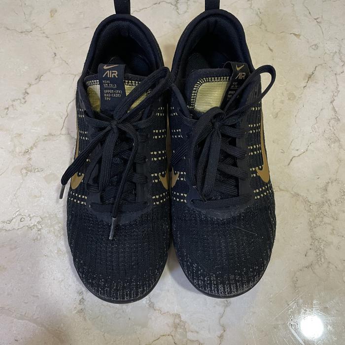 Nike Vapormax flyknit black gold Original second cond  90% size 38,5