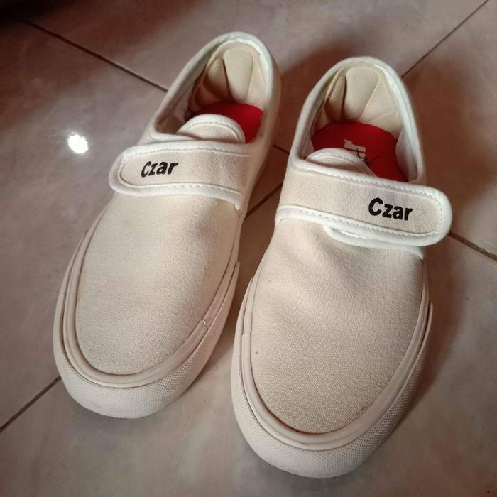 Sepatu slop czar project size 38