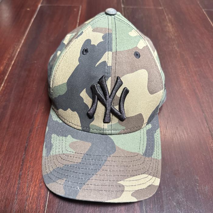 New era topi cap hat wanita warna army  PRELOVED