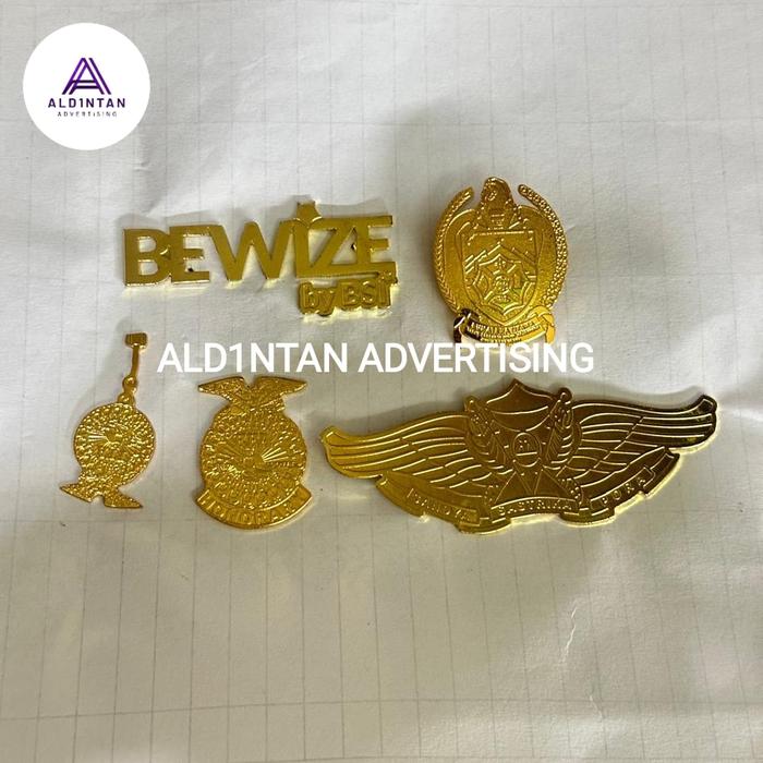 pin kuningan custom / pin custom magnet / pin cor custom / pin custom