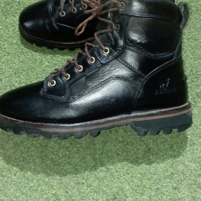 VINTAGE TREKKING HIKING BOOTS BRAND IRISH SETTER BY RED WING SZ 44