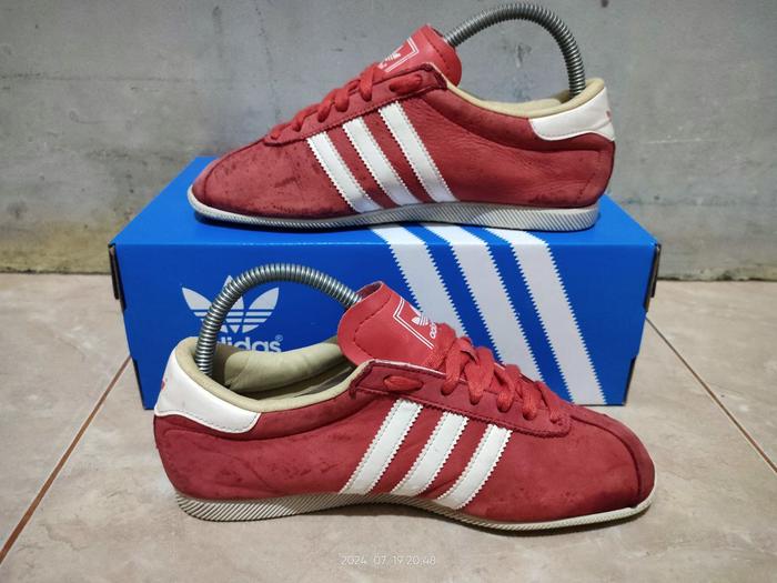 Sepatu Adidas VINTAGE REKORD RED G43819 - Size 37⅓  - Second Original 100%