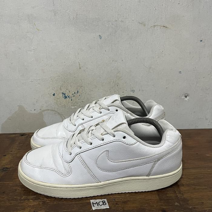Sepatu second ori nike ebernon low size 42