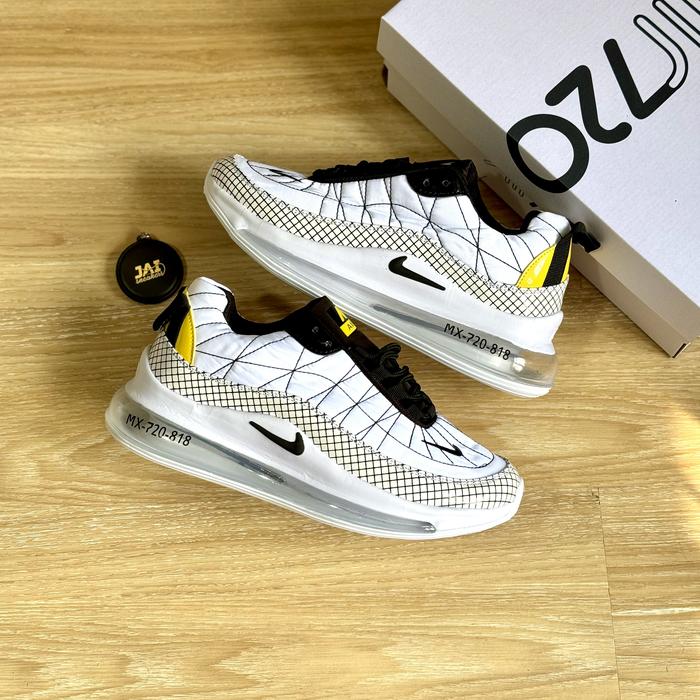 SEPATU SNEAKERS RUNNING NKE AIR MAX 720 818 PRIA
