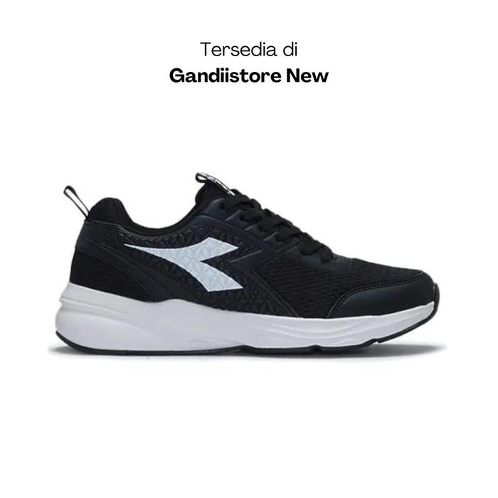Sepatu Sneakers Pria Diadora Hucimo (M) DIAF1230701B Black White Men