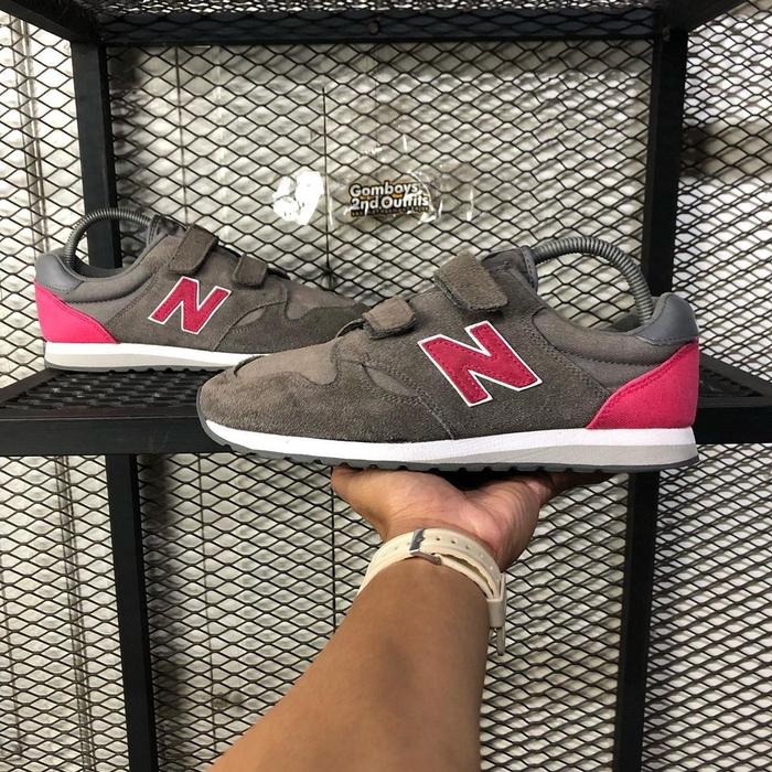 New balance 574 Wine Red Size 40