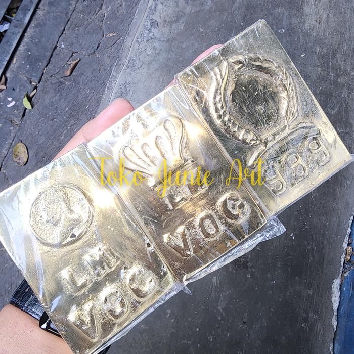 EMAS BATANGAN VOC KUNINGAN ASLI / REPLIKA EMAS KUNO VOC