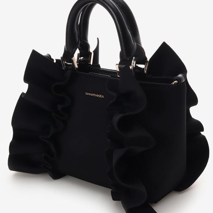 Samantha vega black color