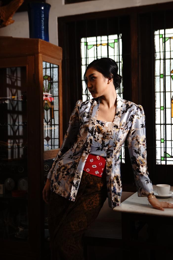 Kebaya Jegan Flora Kutubaru