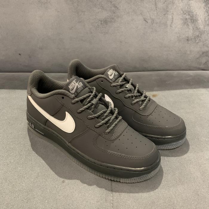 NIKE AIR FORCE 1 ANTHRACITE COOL GREY REFLECTIVE SILVER GS