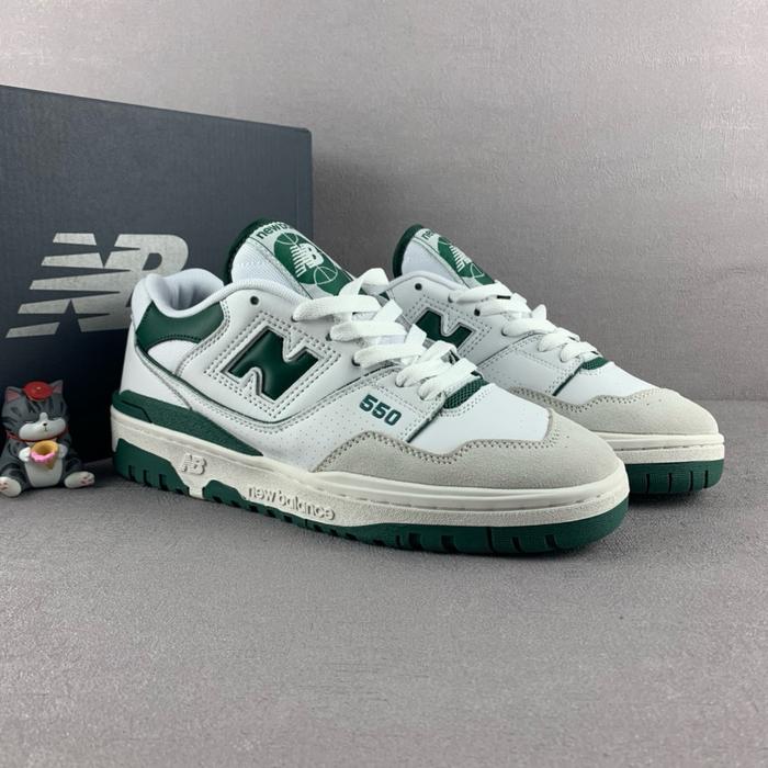 Sepatu NB 550 White Green