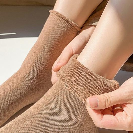 Borong War02 Kaos Kaki Wanita Tebal Hangat Winter Socks Women Sock Kaus Kaki Handuk Tinggi Panjang S