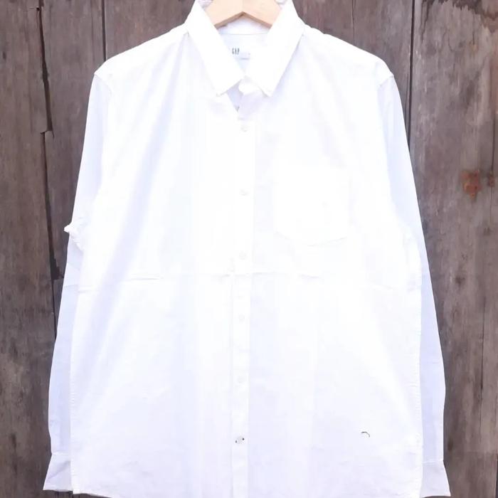 kemeja putih gap size fit XL second preloved