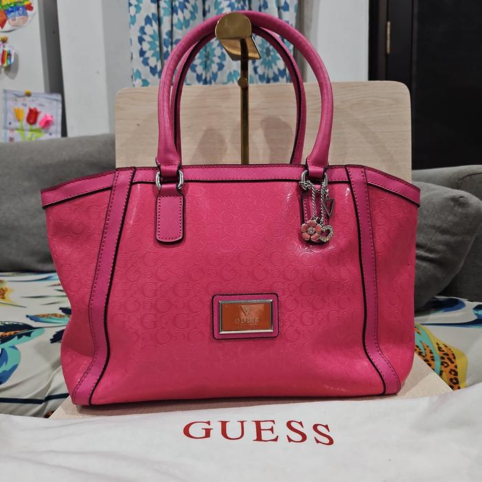 Preloved Shoulder Bag Guess Fuschia Like Newww