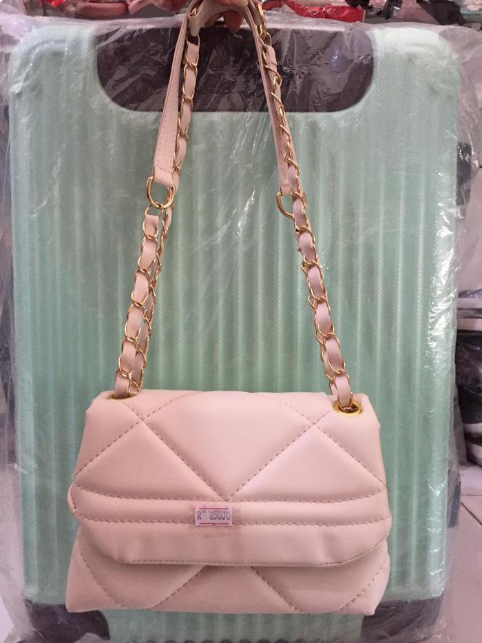 Tas jalan fashion kulit ce putih