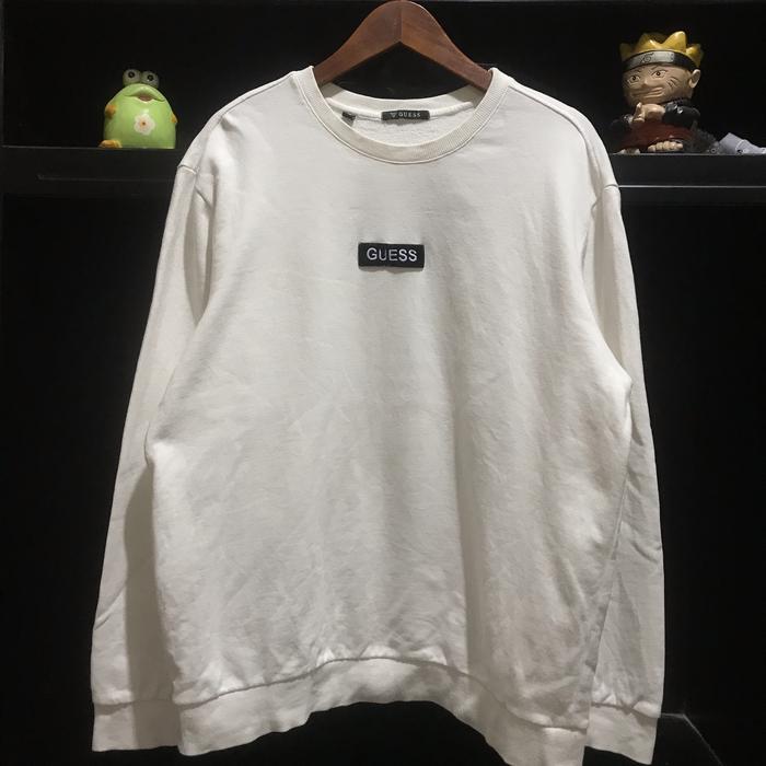 Sweatshirt Crewneck Guess Box Logo Putih 2nd