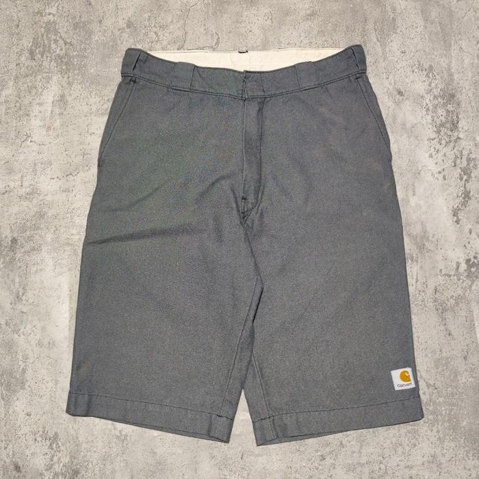 celana pendek pria carhartt abu bekas