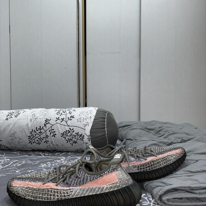 yeezy 350 ash stone second