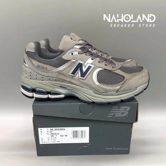 (READY STOCK SIZE 46.5) NB 2002R Light Grey ML2002RA