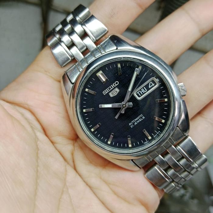 SEIKO 5 automatic original bekas/seiko 7s26-01V0 japan original.