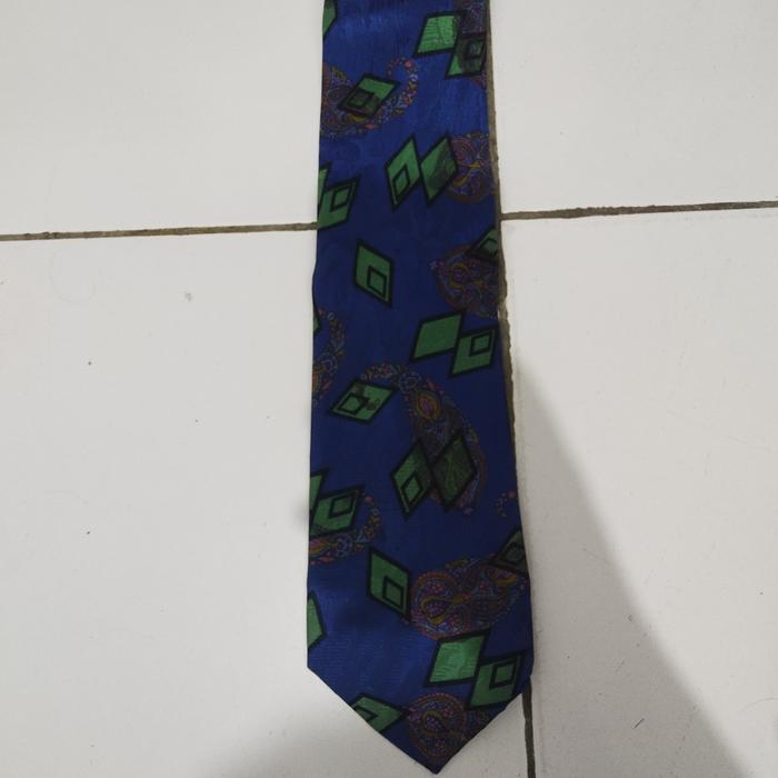 Dasi Pria Motif Aldo Brue