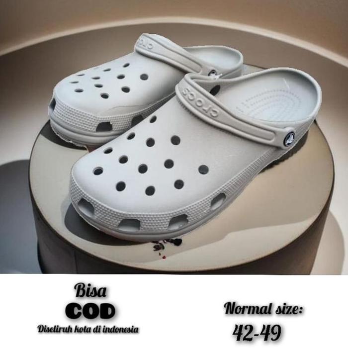 Sandal Crocs ukuran jumbo big size 45 46 47 48 49 , sandal pria slop ukuran gede , sandal selop pria
