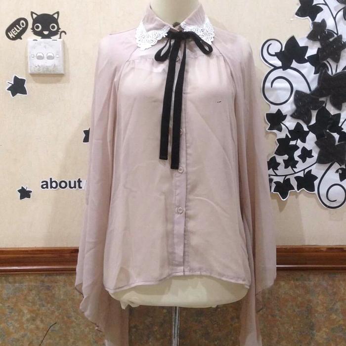 Preloved kemeja japanese lace kawaii sifon