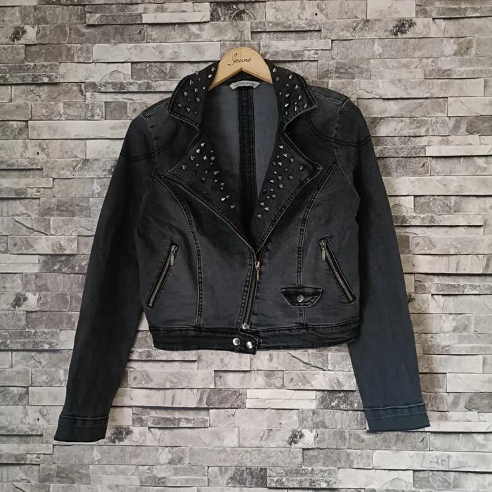 ( size m ) jaket jeans mango studded ramones jacket