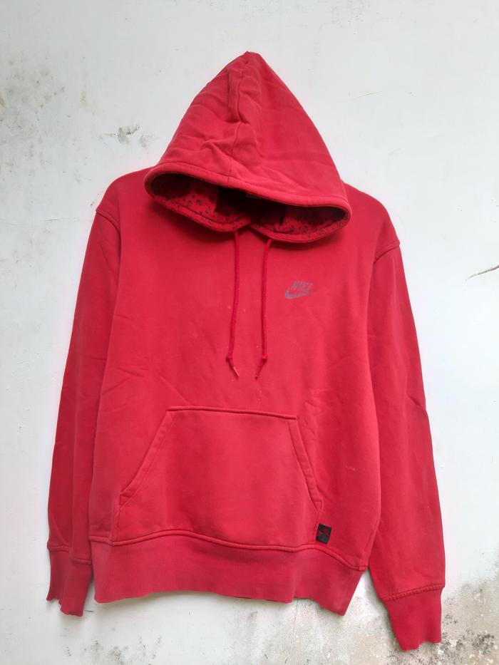 Hoodie Nike Sportswear Vandals Ziphoodie warna Merah Back Print Tengkorak Made in China