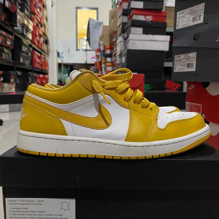 AJ 1 Low Pollen (ETALASE 1071)