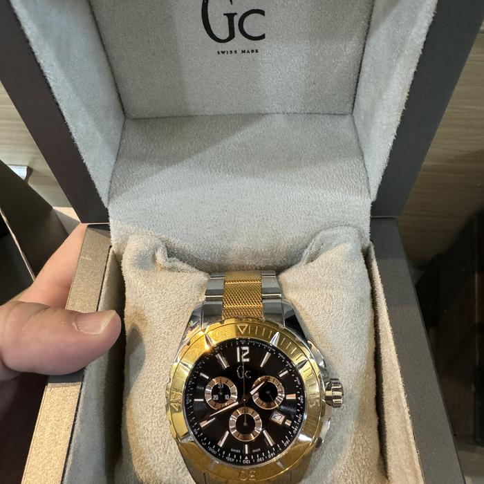 Guess GC istimewa jam tangan pria