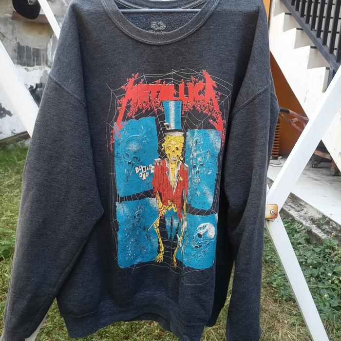 Crewneck metallica second size L abu