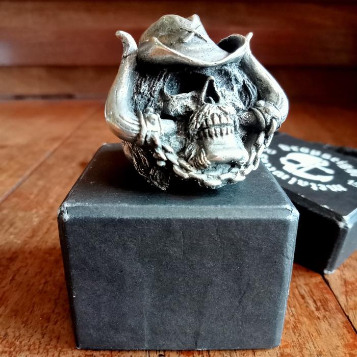 cincin tengkorak FOURSPEED