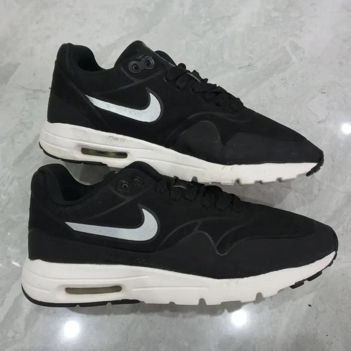 Sepatu Nike Air Max 1 ultra Moire